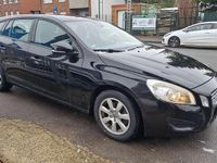 Gebraucht Volvo V60 Basis 114 PS (83 kW) 2012 Black solid (stone) / solid Kombi