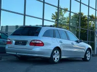 Gebraucht Mercedes E220 150 PS (110 kW) 2004 Silber Kombi