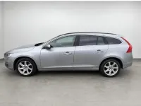 Gebraucht Volvo V60 Momentum 114 PS (83 kW) 2014 Silber Kombi