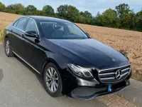 Gebraucht Mercedes E220 194 PS (142 kW) 2019 Schwarz Limousine