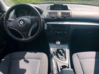 Gebraucht BMW 116 122 PS (89 kW) 2010 Schwarz Kleinwagen