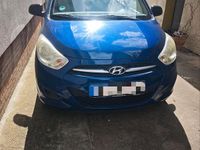Gebraucht Hyundai i10 69 PS (50 kW) 2012 Blau Kleinwagen