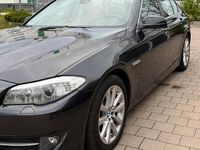 Gebraucht BMW 520 184 PS (135 kW) 2011 Grau Limousine