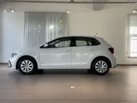 Gebraucht VW Polo Life 80 PS (58 kW) 2023 Pure white Kleinwagen