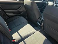 Gebraucht VW Passat 120 PS (88 kW) 2017 Blau Kombi