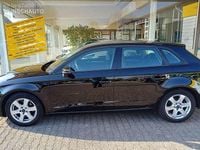 Gebraucht Audi A3 Attraction 105 PS (77 kW) 2013 Brillantschwarz Kombi
