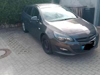 Gebraucht Opel Astra 110 PS (80 kW) 2014 Grau Kombi