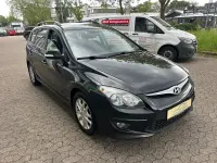 Usado Hyundai i30 Edition 90 CV (66 kW) 2011 Negro Familiar