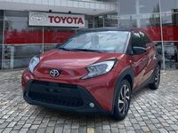 Neu Toyota Aygo 72 PS (52 kW) 2025 Chili red / night sky black Kleinwagen