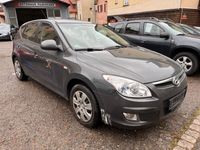 gebraucht Hyundai i30 Comfort*1,6*90KW*KLima*Servo*