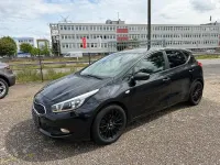 Usado Kia Ceed 99 CV (72 kW) 2015 Negro Utilitario