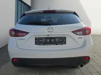 Gebraucht Mazda 3 Nakama 105 PS (77 kW) 2017 Satinweiß metallic (metallic) Limousine
