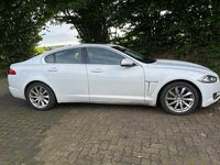 Gebraucht Jaguar XF 200 PS (147 kW) 2015 Weiß Limousine