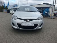 Gebraucht Hyundai i20 Edition 86 PS (63 kW) 2014 Silber Kleinwagen