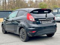 Gebraucht Ford Fiesta Titanium 101 PS (74 kW) 2015 Schwarz Limousine