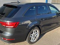 Gebraucht Audi A4 Ambiente 190 PS (139 kW) 2016 Grau Kombi