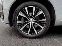 Gebraucht Volvo XC60 Plus 197 PS (144 kW) 2023 Grau SUV
