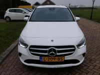 Gebraucht Mercedes B200 150 PS (110 kW) 2021 Weiß Van / Kleinbus