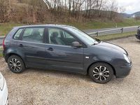 Używany VW Polo 64 KM (47 kW) 2004 Srebrny Hatchback