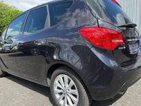 Second-hand Opel Meriva Active 140 CP (102 kW) 2013 Negru Monovolum
