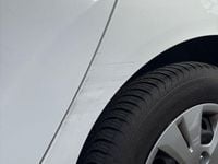 Gebraucht Hyundai ix20 Classic 90 PS (66 kW) 2015 Weiß Kleinwagen