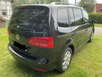 Gebraucht VW Touran Life 105 PS (77 kW) 2014 Schwarz Van / Kleinbus