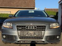 Gebraucht Audi A4 Ambition 160 PS (117 kW) 2011 Grau Limousine