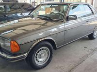Gebraucht Mercedes 280 185 PS (136 kW) 1981 Grau Coupé