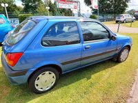 Gebraucht Ford Fiesta 50 PS (36 kW) 2001 Blau Kleinwagen