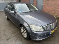 Gebraucht Mercedes C200 136 PS (100 kW) 2010 Grau Limousine
