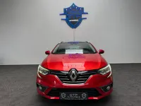 Gebraucht Renault Mégane GrandTour Bose Edition 159 PS (116 kW) 2019 Rot Kombi
