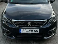 Gebraucht Peugeot 308 Allure 131 PS (96 kW) 2019 Schwarz Kombi
