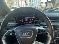 Second-hand Audi A8 Comfort 286 CP (210 kW) 2023 Negru Berlinǎ