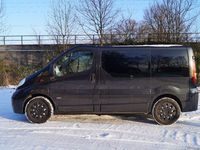 Gebraucht Opel Vivaro 114 PS (83 kW) 2011 Schwarz Van / Kleinbus