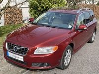 Gebraucht Volvo V70 Summum 231 PS (169 kW) 2010 Rot Kombi
