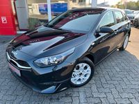 Gebraucht Kia Ceed Vision 140 PS (102 kW) 2024 Zilinaschwarz Kleinwagen