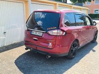 Gebraucht Ford Galaxy 179 PS (131 kW) 2018 Rot Van / Kleinbus