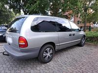 Gebraucht Chrysler Voyager 150 PS (110 kW) 1999 Grau Van / Kleinbus