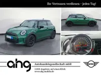 Gebraucht Mini Cooper Classic 136 PS (100 kW) 2023 Grün Kleinwagen