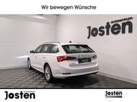 Gebraucht Skoda Octavia Ambition 204 PS (150 kW) 2022 Candyweiss Kombi