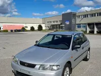 Usata Mazda 323 73 CV (53 kW) 1999 Grigio Berlina
