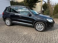 Gebraucht VW Tiguan 122 PS (89 kW) 2011 Schwarz SUV