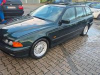 Gebraucht BMW 540 286 PS (210 kW) 2000 Grün Kombi