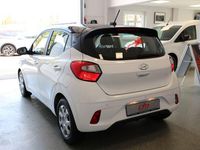 Gebraucht Hyundai i10 84 PS (61 kW) 2022 Schwarz Kleinwagen
