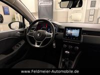 Gebraucht Renault Clio V Equilibre 67 PS (49 kW) 2022 Weiß Limousine