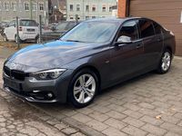 Gebraucht BMW 320 Sport Line 190 PS (139 kW) 2018 Grau Limousine