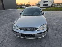 Gebraucht Ford Mondeo Trend 145 PS (106 kW) 2005 Kristallsilber metallic Kleinwagen
