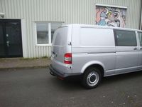 Gebraucht VW Transporter 140 PS (102 kW) 2014 Reflexsilber metallic Van