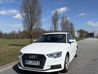 Gebraucht Audi A3 e-tron Sport 150 PS (110 kW) 2017 Weiß Kleinwagen