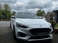 Gebraucht Ford Focus ST-Line 125 PS (91 kW) 2018 Weiß Limousine